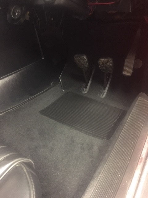 IN267 PREMIUM RHD CARPET SET FOR SPIDER 1972-77 - BLACK