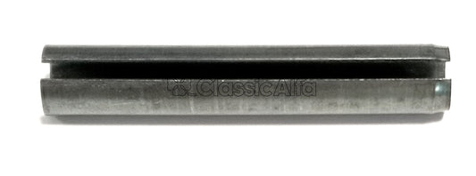 ST242 DOOR HINGE PIN - ALL SPIDERS 1966-93