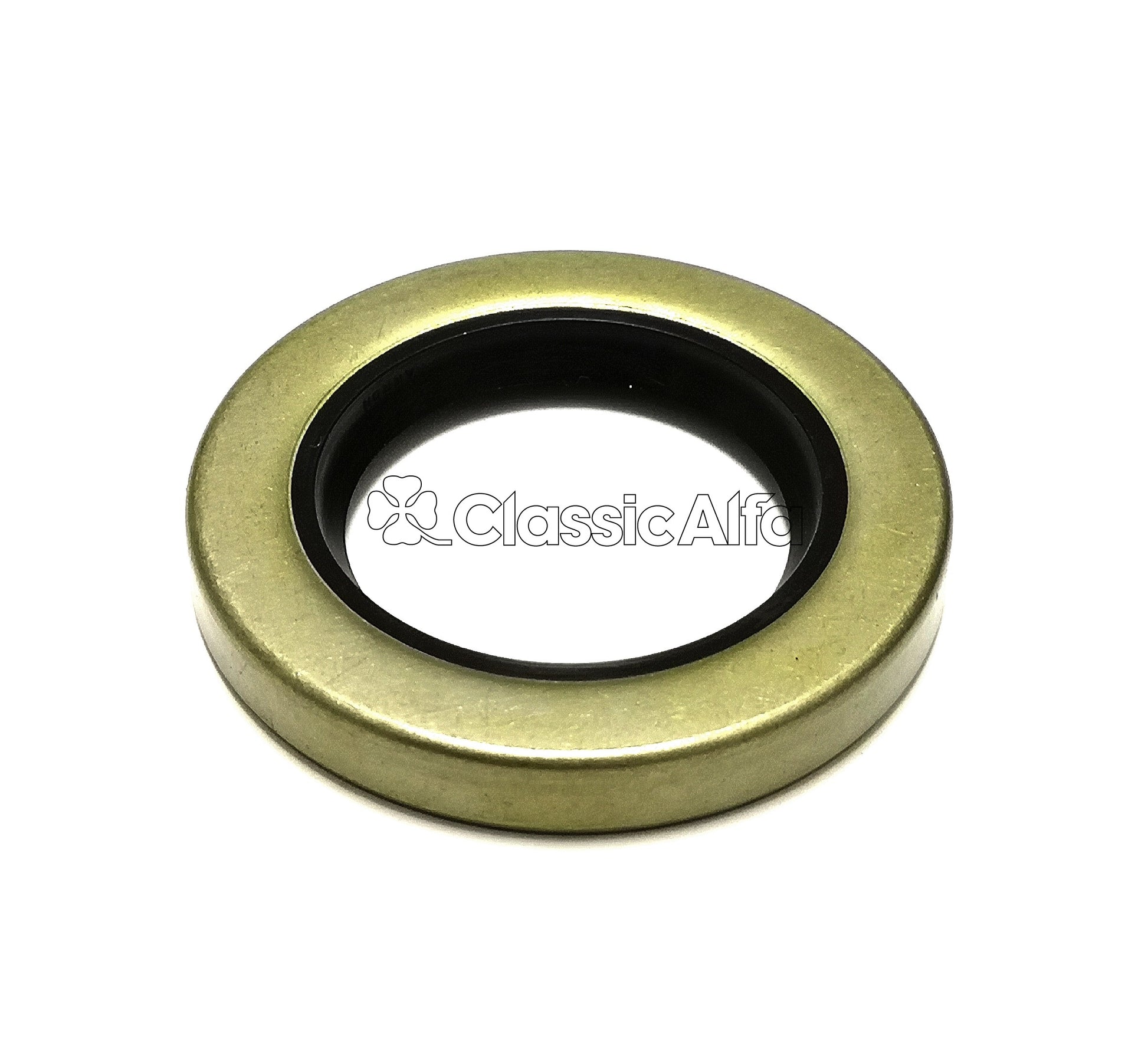 SU022 FRONT HUB OIL SEAL